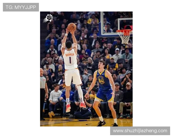 布克遭遇严密防守表现低迷18投仅4中贡献10分16助攻却有9次失误 布克遭遇严密防守表现低迷18投仅4中贡献10分16助攻却有9次失误